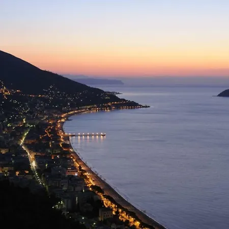 Trilocale A 50mt Dal Mare Apartment